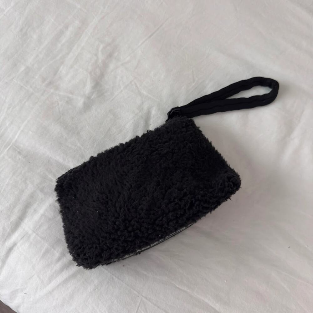 VS Pink Sherpa Cosmetic Wristlet - Picture 7 of 10